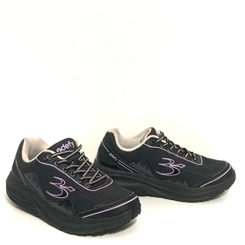 Women's Black and Lilac Walking Sneakers